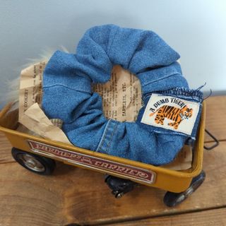 デニムリメイク　シュシュ　デニムシュシュ　ハンドメイド